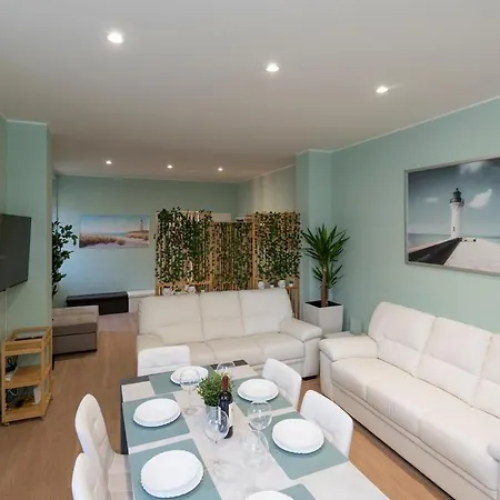Garda Apartment *